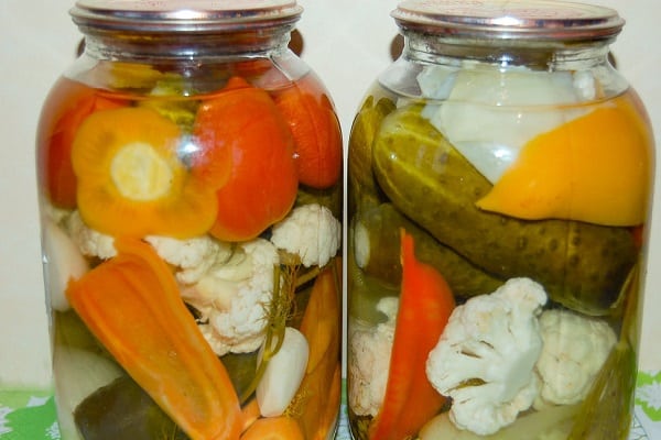Как приготовить «Огород в банке» с помидорами, капустой, перцем и морковью без стерилизации на зиму