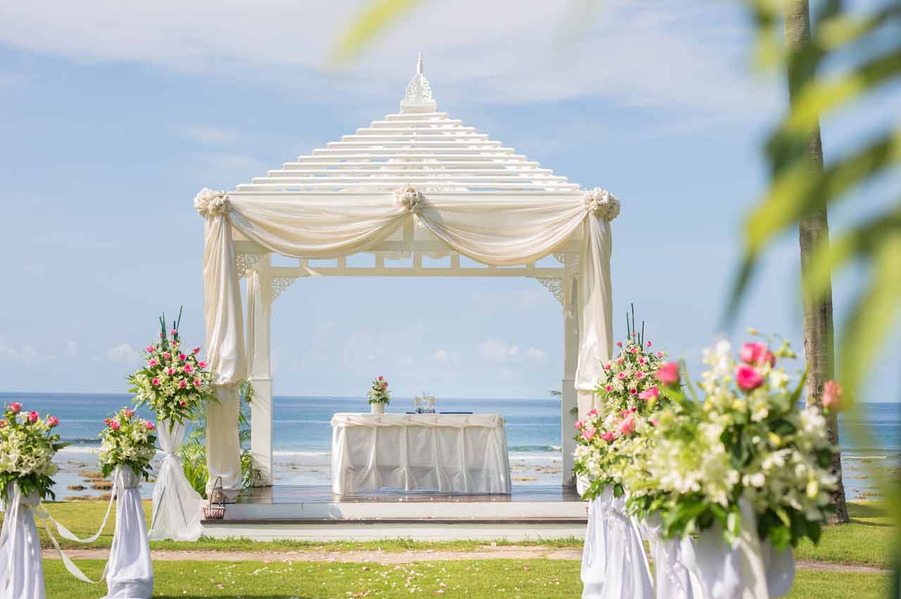 how to decorate a gazebo for a wedding 5956c85